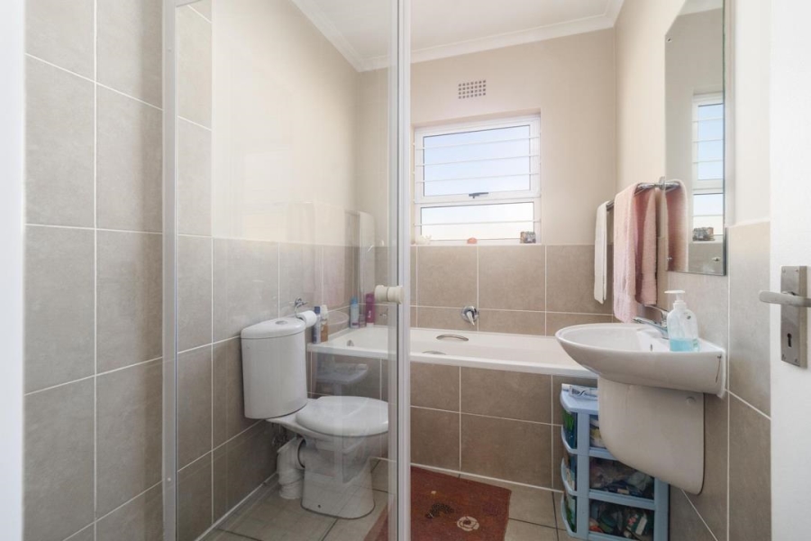 2 Bedroom Property for Sale in Sunningdale Western Cape